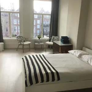 Frank's And Chong's Excellent Location , Amsterdam Netherlands